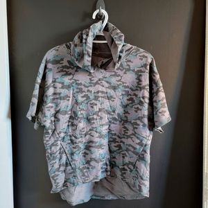 Camo t-shirt/hoodie